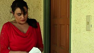 Milf Orally PLEASURED by LESBIAN Babe in LINGERIE!