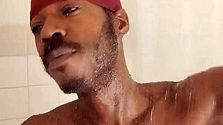 Brunette shares kisses in dorm