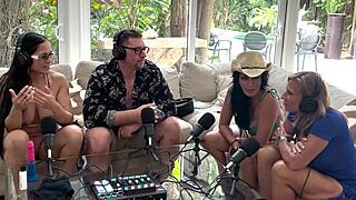 Cruzn s Abi James a Sunni Daize na divokú swinger zábavu.