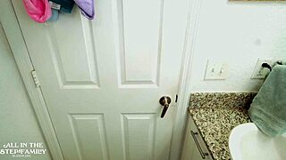 Stepmom Kymber Leigh, Hurry, Help Me with This Medical Thing at Home!