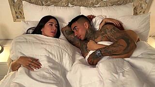 Neighbor, can I stay with you and your husband? I forgot my keys. Silvana Lee and Christian Chaux.