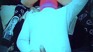 Que rico lengua en mi culo!