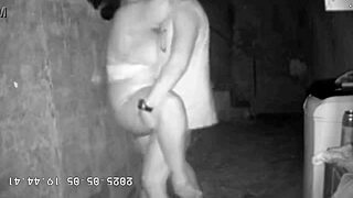 Hidden Camera Caught Stepmom Banging Stepson in Dark Alley!