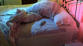 Wow! Teen Annie Cruz strips for old man in fishnet peep show