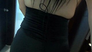 debería divorciarme, llegó de la discoteca con el culo lleno de leche y hice que mi hijastro me lo limpiara 😏