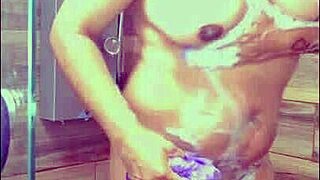 すごく熱くなった、シャワーで冷やそうとしたら甘いオーガズムで終わった