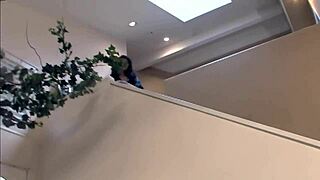 asian mom mya minx demonstrates squirting while being assfucked