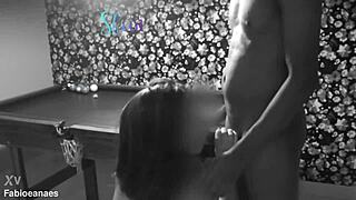 هي، تريد رؤية كازادا تأخذ بي بي سي على طاولة البلياردو؟