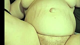 Watch her pussy walls grip that foot fucking deep?