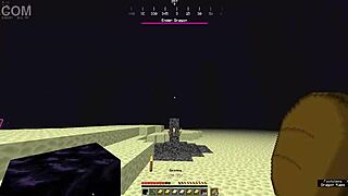 pendeja no dura ni 3 minutos con monster cock shemale femdom creampie