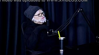 Indian babe handles Kidi Bengala in wild exhibitionist handjob session