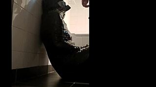 sophie la larve in intense 2024 session