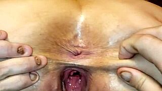 Milf's Pussy Gapes With Cum