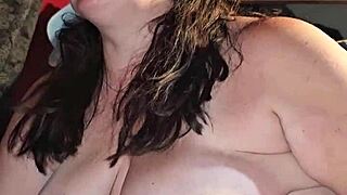 Watch me cum all over your feet?