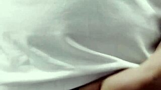 what's hotter than a Philippine girl on a 2025 international sex call? watch her handjob skills on WhatsApp!