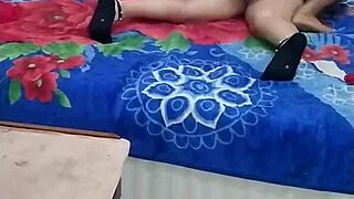 Hot arab milf wife shows off her sexy ass.