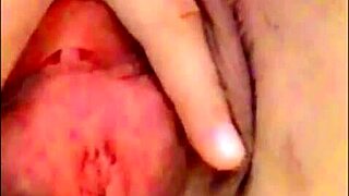 Rosie Baddie Fingers Shaved Pussy