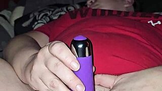 solo milf with big pink pussy cums