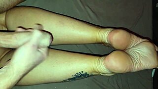 hot stepmom offers foot fetish fingering