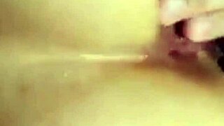 Liberei o cuzinho para o desconhecido da internet apos pix de presente