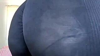 milf in sheer leggings shows off big ass close-up