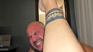 Foot job with milf? So hot! 😍