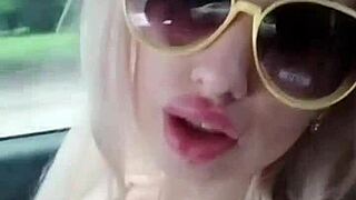 Sweet Elza Kom flaunts beautiful tits