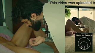 Fetiche de pies y un follada salvaje en la primera cita en tinder