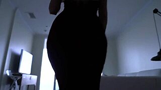 alexis andrews spreading her big fat ass in florida for a holiday cumshot fundraiser