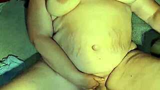 Emotional Milf Pussy Licking to Taste Her Sweet Juices