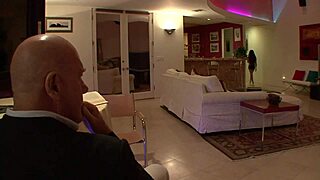 밀프 Gia Jakarta 아빠 딸로 변신