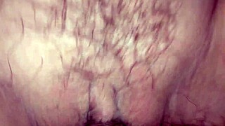 Massage room's mature woman with hairy pussy reaches orgasm