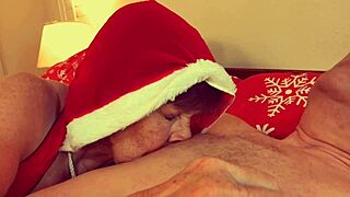 Granny Carmen Claus delivers intense cocksucking on Christmas