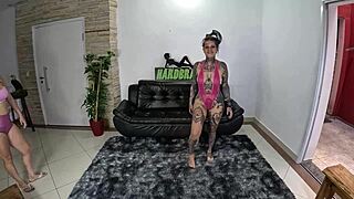 House full of visitors for steamy fun with Naty Loka?