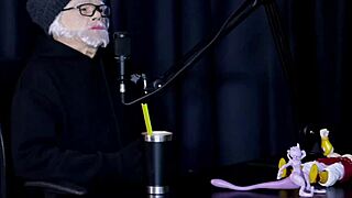 Flor De Damiana Explores Fetishes With Toys