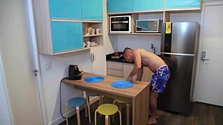 good husband does this before headin’ to work, yeah