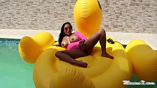 Her asian pussy can't take that BBC dildo!