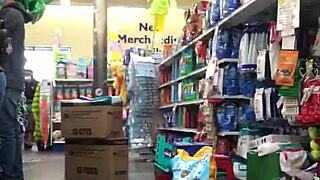 Milf's Phat Ass Hidden In Candid Shot!