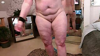 step into my cam room with stunning mature dawnskye for naughty fun