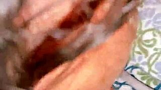 bigass desiwife 4u spreads wide in hd update.