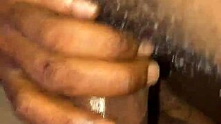 Milf Fills Her Mouth With Bbc