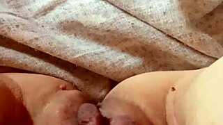 Milf Opens Pussy Wide for Hardcore Action