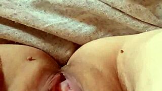 Milf Opens Pussy Wide for Hardcore Action