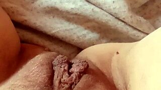 Milf Opens Pussy Wide for Hardcore Action