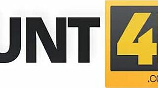 Damn! Cuck Watches Rich Hunter Bang His Luxurious Girlfriend for Cash!