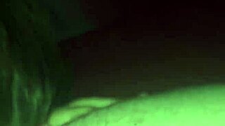 Милф смело сосет мою жопу