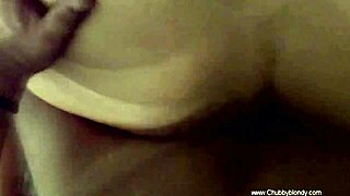Hey, check out this chubby blowjob experience with a deeply loving couple 😍 European housewife giving it her all