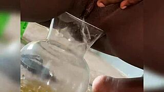 น้ำฝนเค็มตกลงมาอย่างแผ่วเบาบนภูมิประเทศ