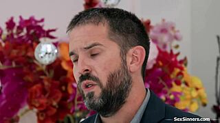 Free Use Arrangement With Condom And Petite 18+ Girl