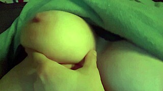 Italian milf Artemisia Love, wanna see my big tits bounce?